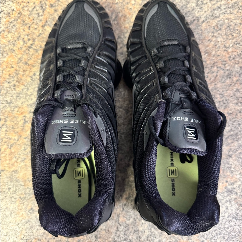 Nike Shox Black Size 9.5 M